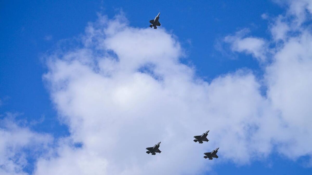 Débat sur les F-35 et le financement de l’armée, sur le plateau du Temps et de La Télé